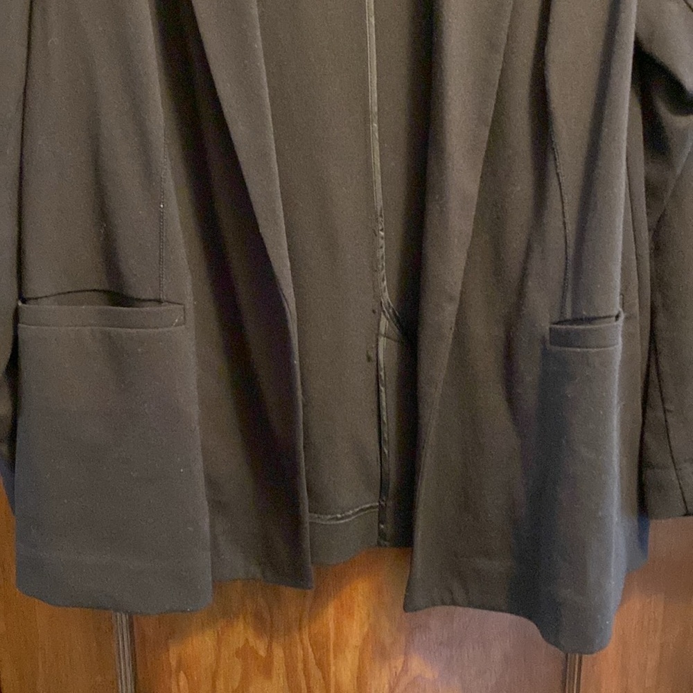Simply Vera Vera Wang Black Blazer - Picture 3 of 14